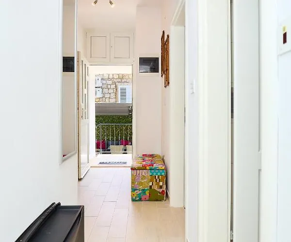 Appartamento Aqua Dream - Private Jacuzzi, Wood Bbq , Terrace , Ground Floor *
