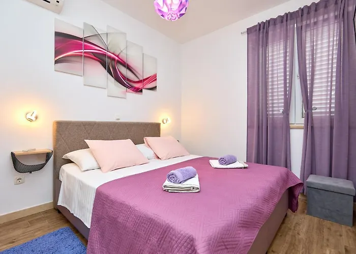 Appartamento Aqua Dream - Private Jacuzzi, Wood Bbq , Terrace , Ground Floor