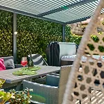 Aqua Dream - Private Jacuzzi, Wood Bbq , Terrace , Ground Floor Appartamento
