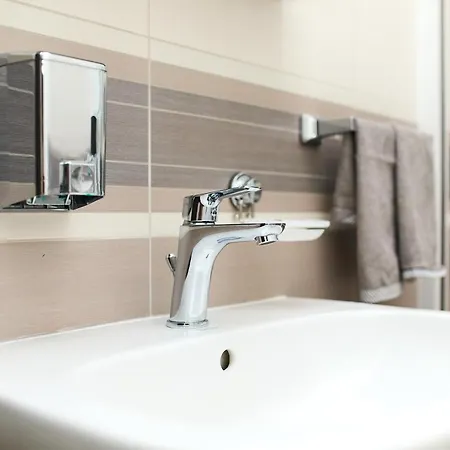 Aqua Dream - Private Jacuzzi, Terrace , Ground Floor Apartment