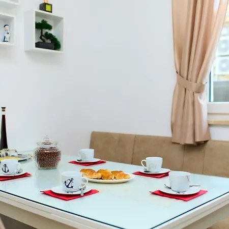 公寓 Aqua Dream - Private Jacuzzi, Wood Bbq , Terrace , Ground Floor *