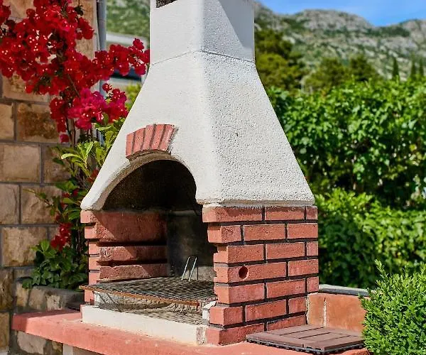 Apartament Aqua Dream - Private Jacuzzi, Wood Bbq , Terrace , Ground Floor *