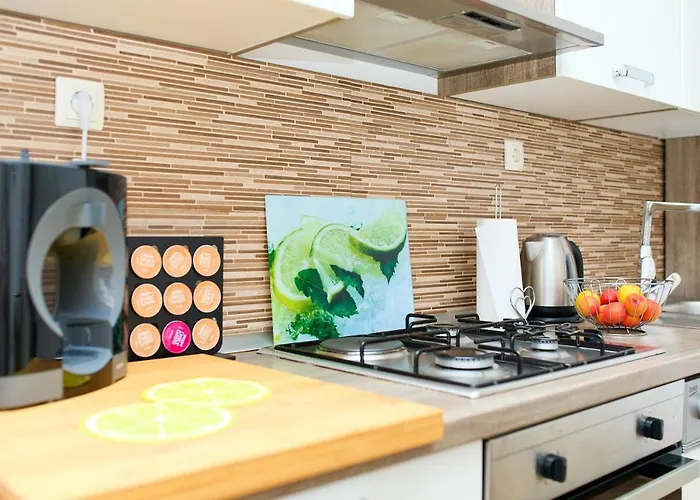 Aqua Dream - Private Jacuzzi, Wood Bbq , Terrace , Ground Floor * Mokošica