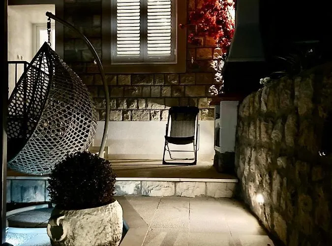 Apartament Aqua Dream - Private Jacuzzi, Wood Bbq , Terrace , Ground Floor