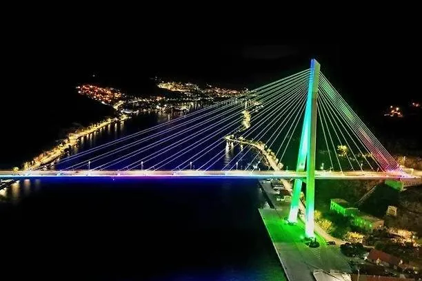 Aqua Dream - Private Jacuzzi, Wood Bbq , Terrace , Ground Floor * Mokošica